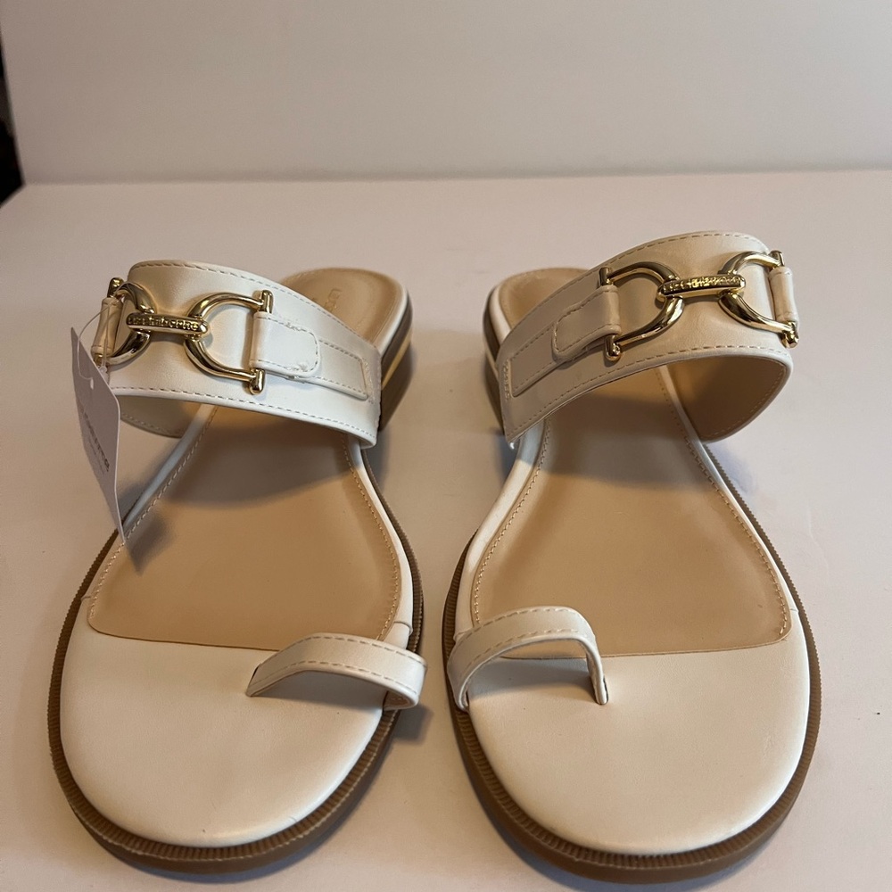 Liz Claiborne Cream Sandals with Gold Detail Sz 7 1/2 M